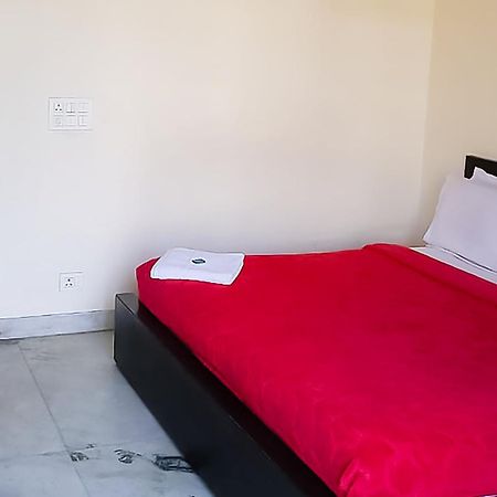 Deluxe Room In Cr Park Yeni Delhi Dış mekan fotoğraf