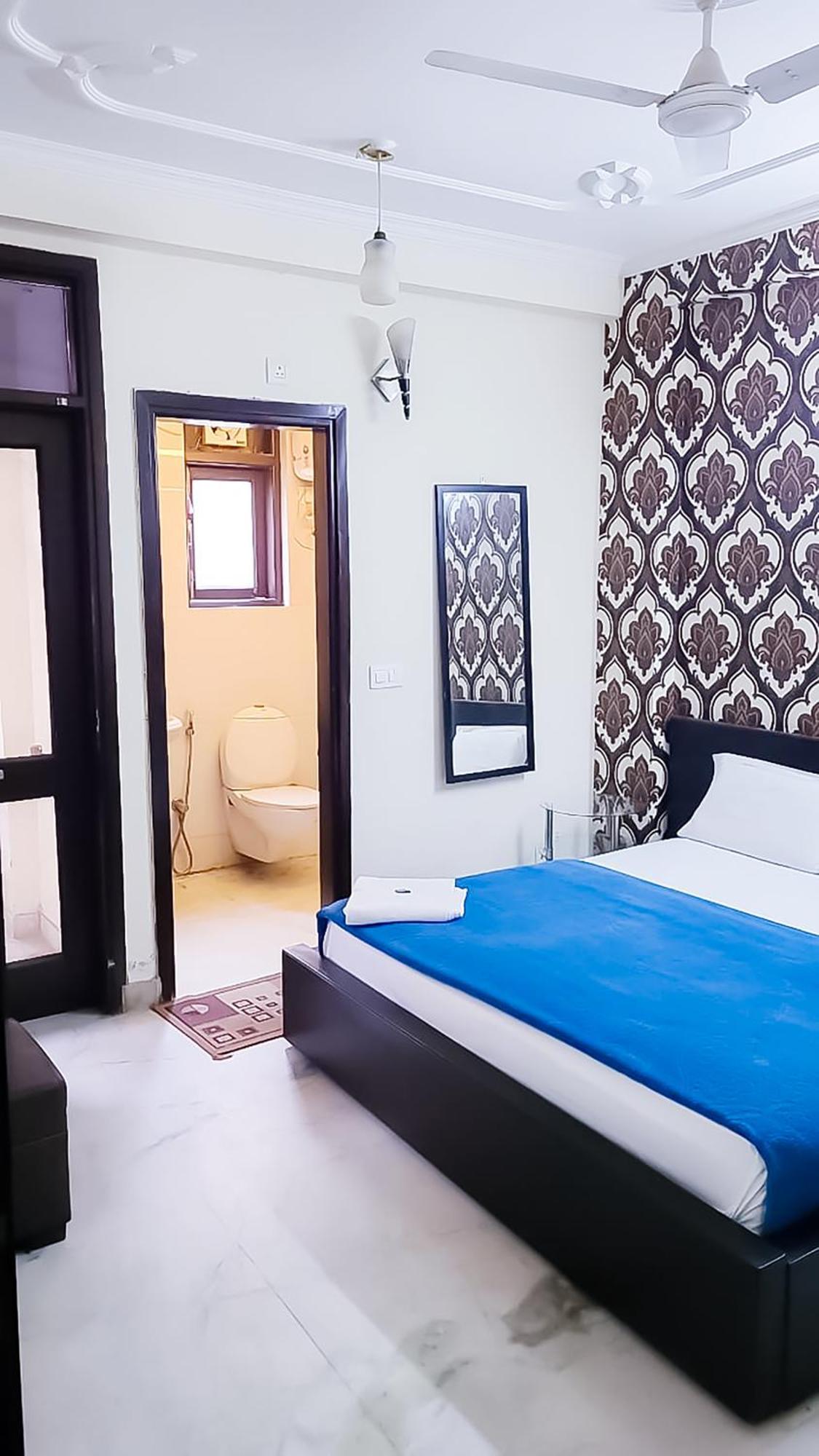 Deluxe Room In Cr Park Yeni Delhi Dış mekan fotoğraf