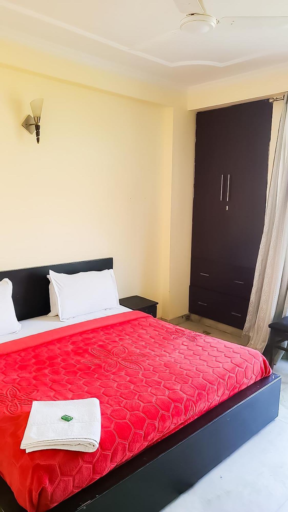 Deluxe Room In Cr Park Yeni Delhi Dış mekan fotoğraf