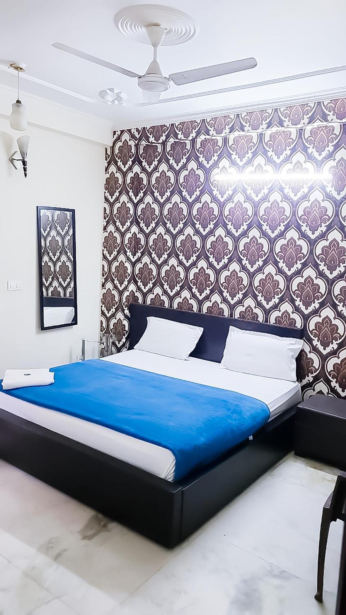 Deluxe Room In Cr Park Yeni Delhi Dış mekan fotoğraf